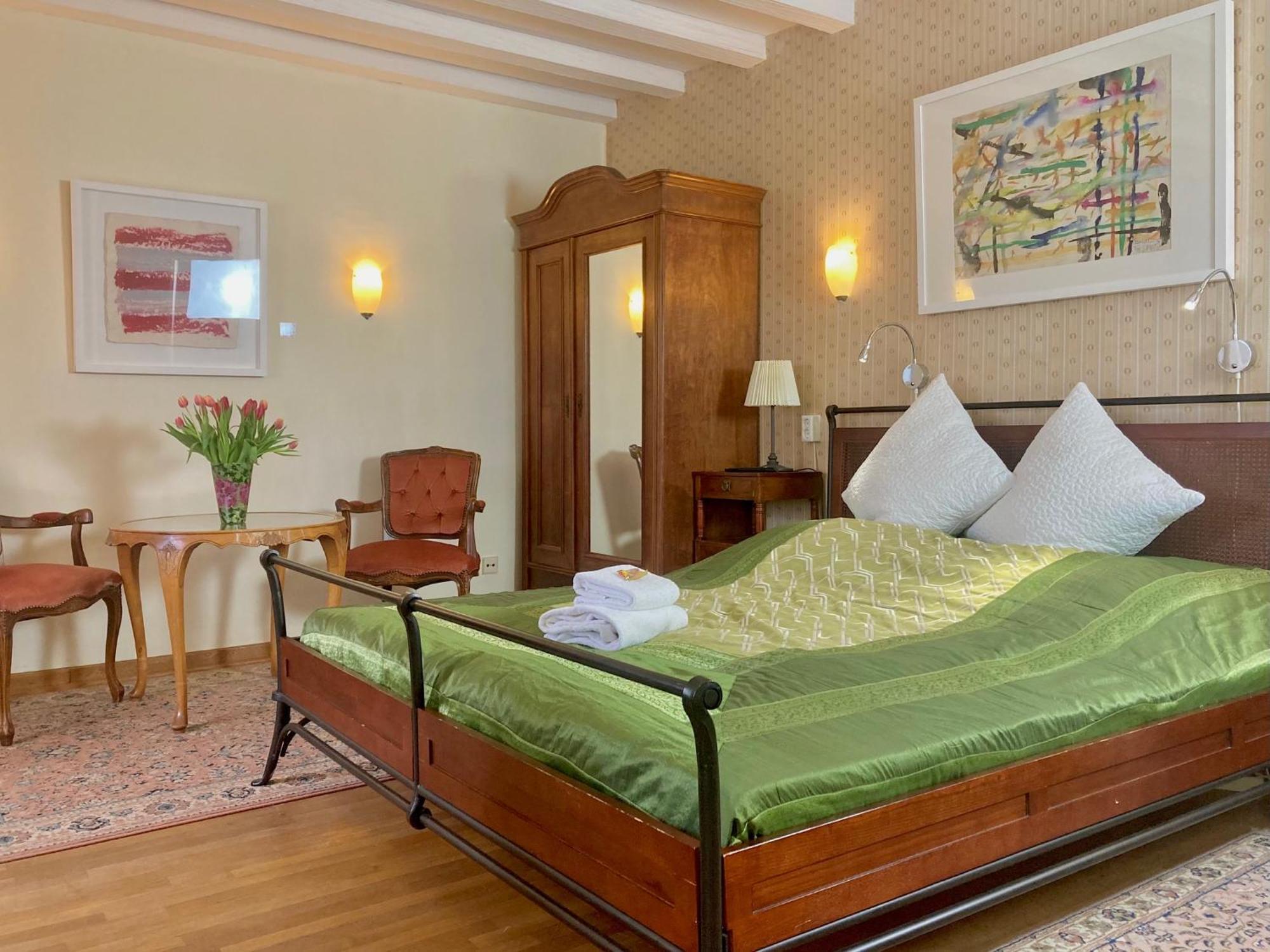 Rhein River Guesthouse - Direkt Am Rhein Leverkusen Eksteriør billede