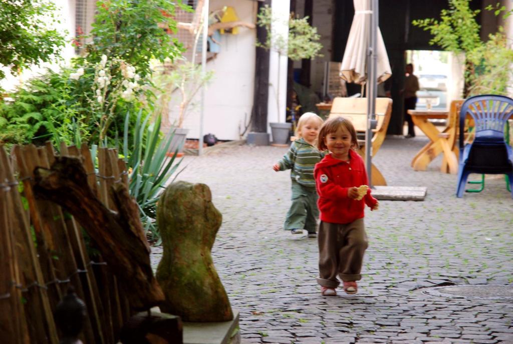 Rhein River Guesthouse - Direkt Am Rhein Leverkusen Eksteriør billede