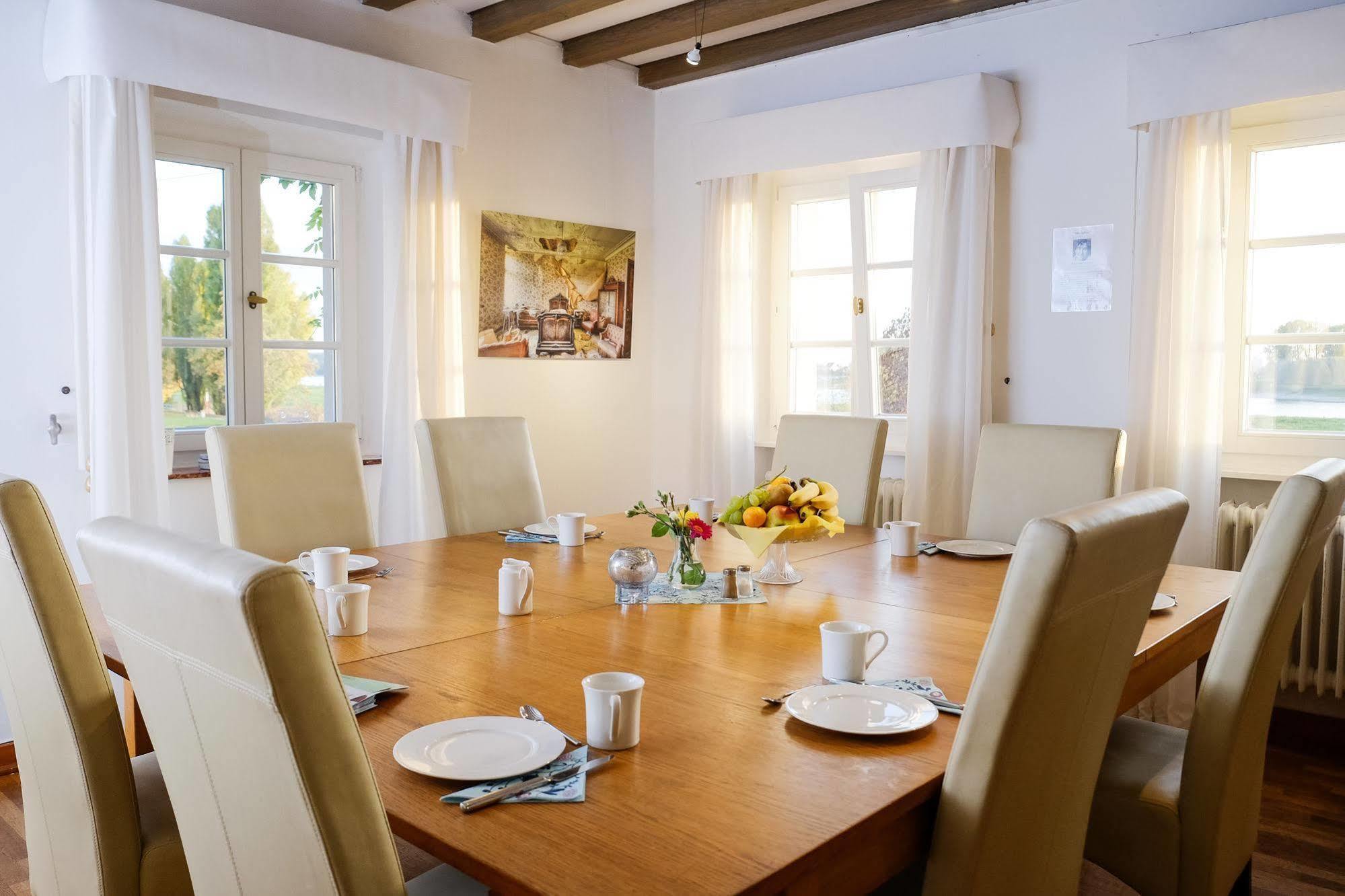 Rhein River Guesthouse - Direkt Am Rhein Leverkusen Eksteriør billede